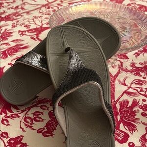 FitFlop Black and Gray Slide Sandals
